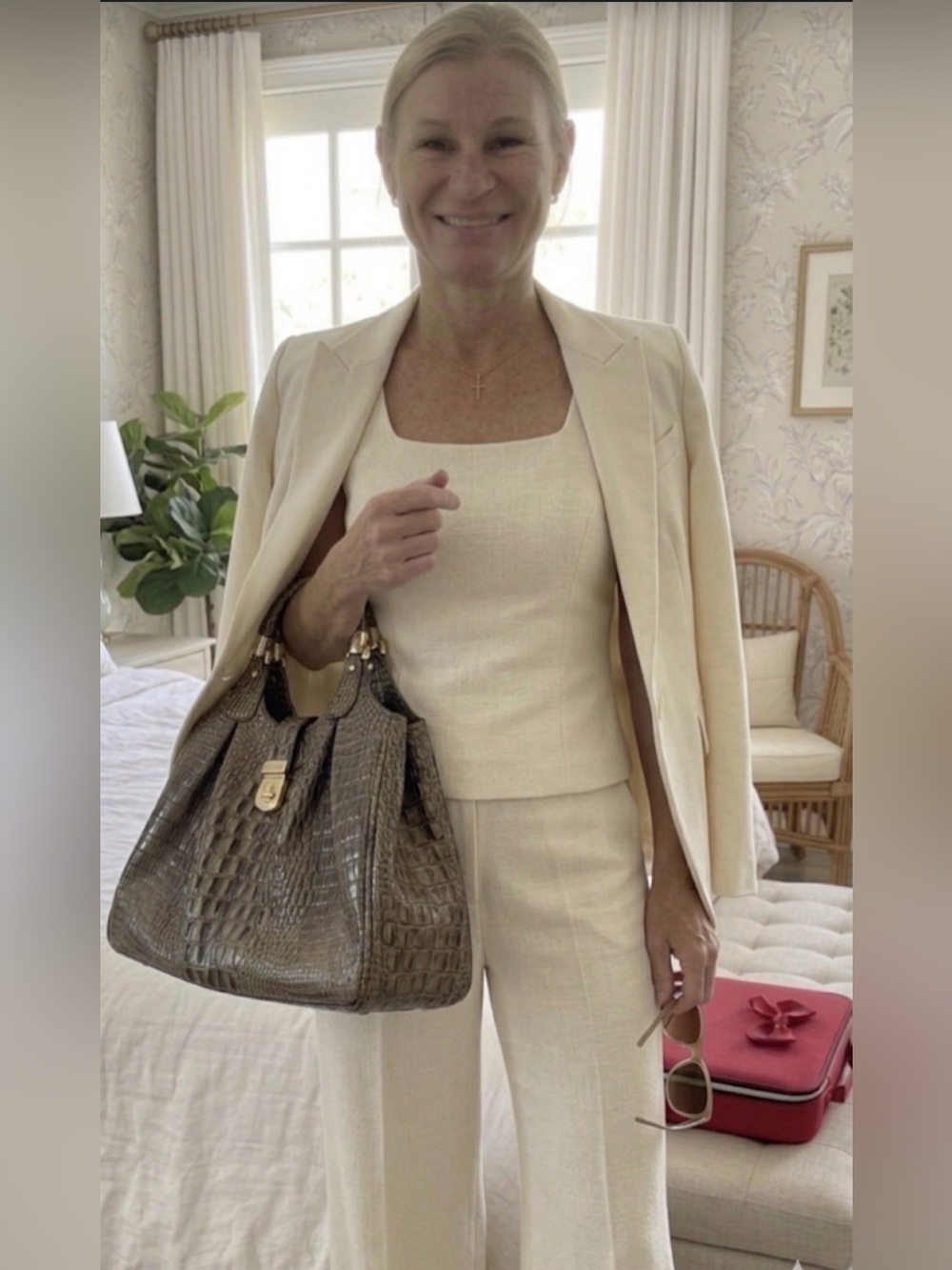Brahmin Rich Olive Gray-Brown Croc-Embossed Shoulder Bag with Gold Hardware.